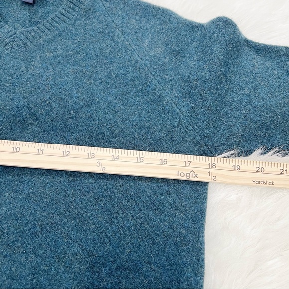 J. Crew Women’s Teal 100% Lambs Wool V-Neck Long Sleeve Pullover Sweater Sz S - Picture 7 of 8
